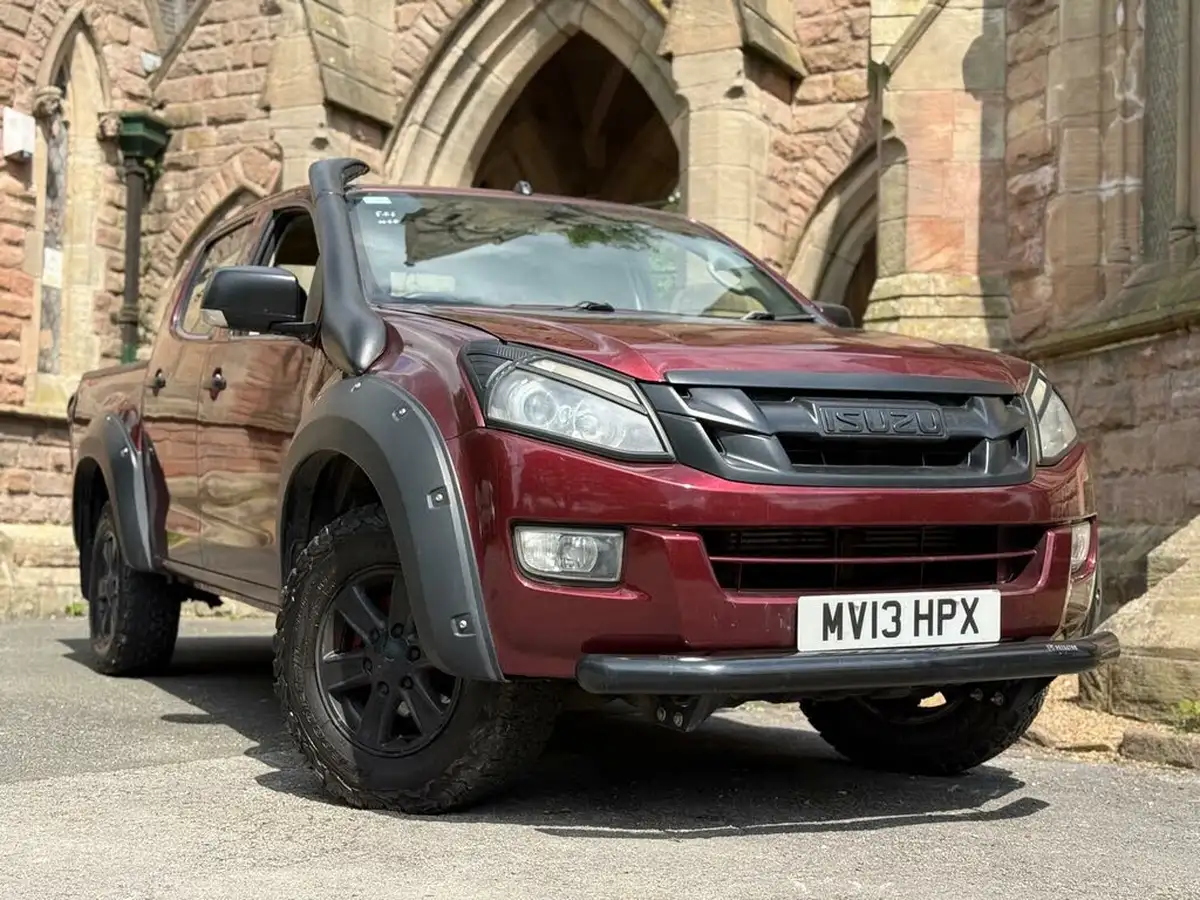2013-isuzu-d-max-25td-eiger-big-0