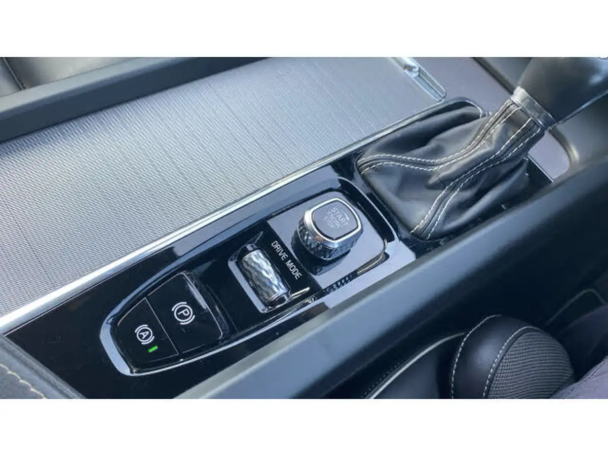 2019-volvo-xc60-20-t5-r-design-awd-big-21