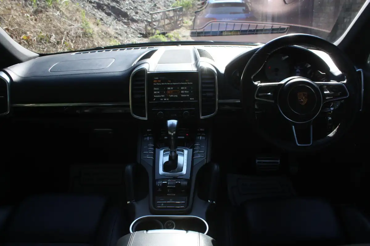 2015-porsche-cayenne-36-s-big-1