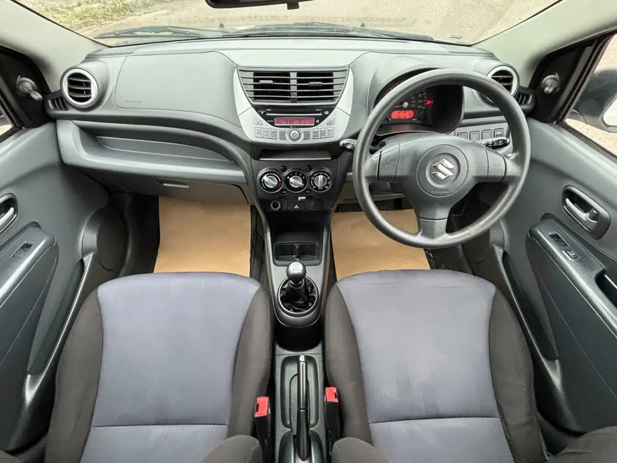 2014-suzuki-alto-10-sz-big-39