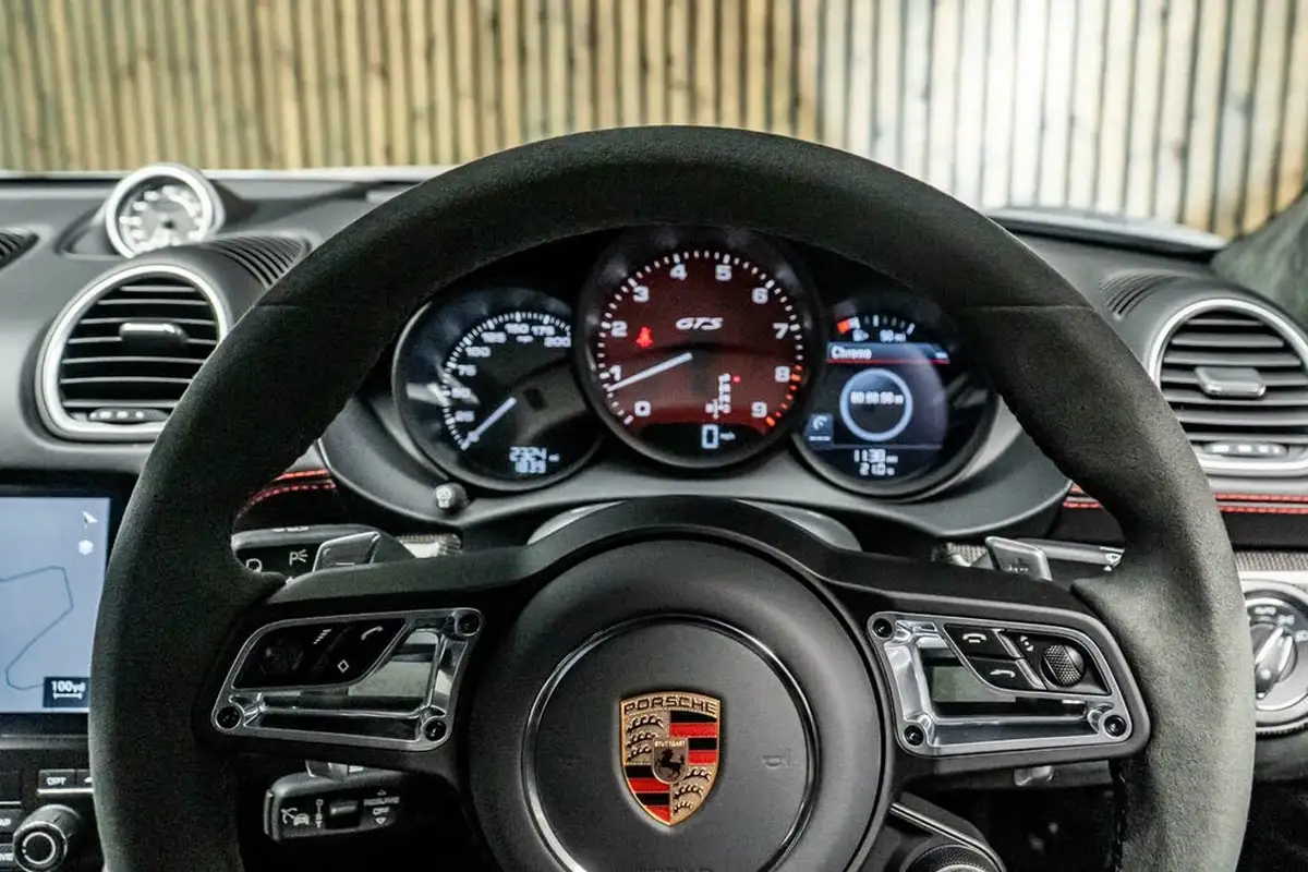 2024-porsche-cayman-718-40-cayman-gts-40-pdk-big-32