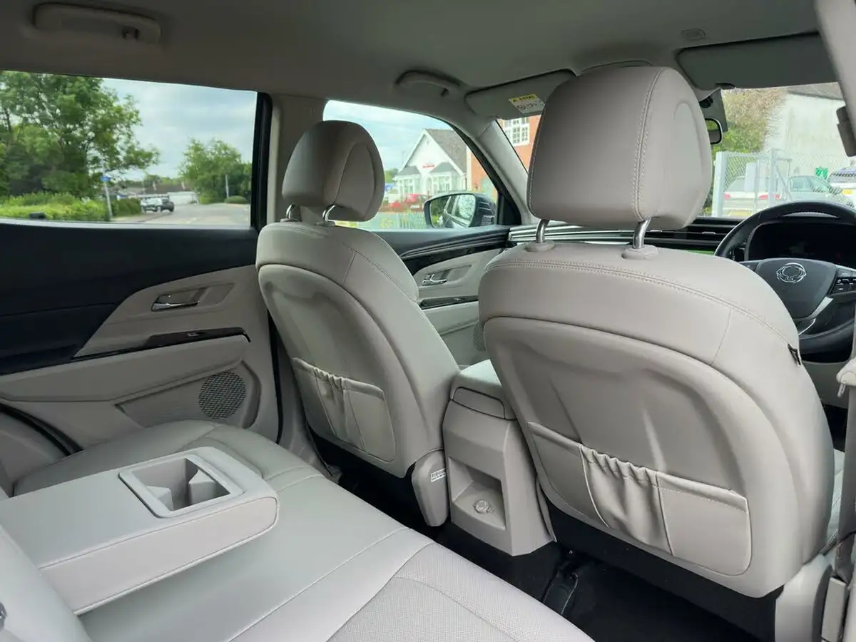 2020-kgm-ssangyong-korando-15-ultimate-big-39