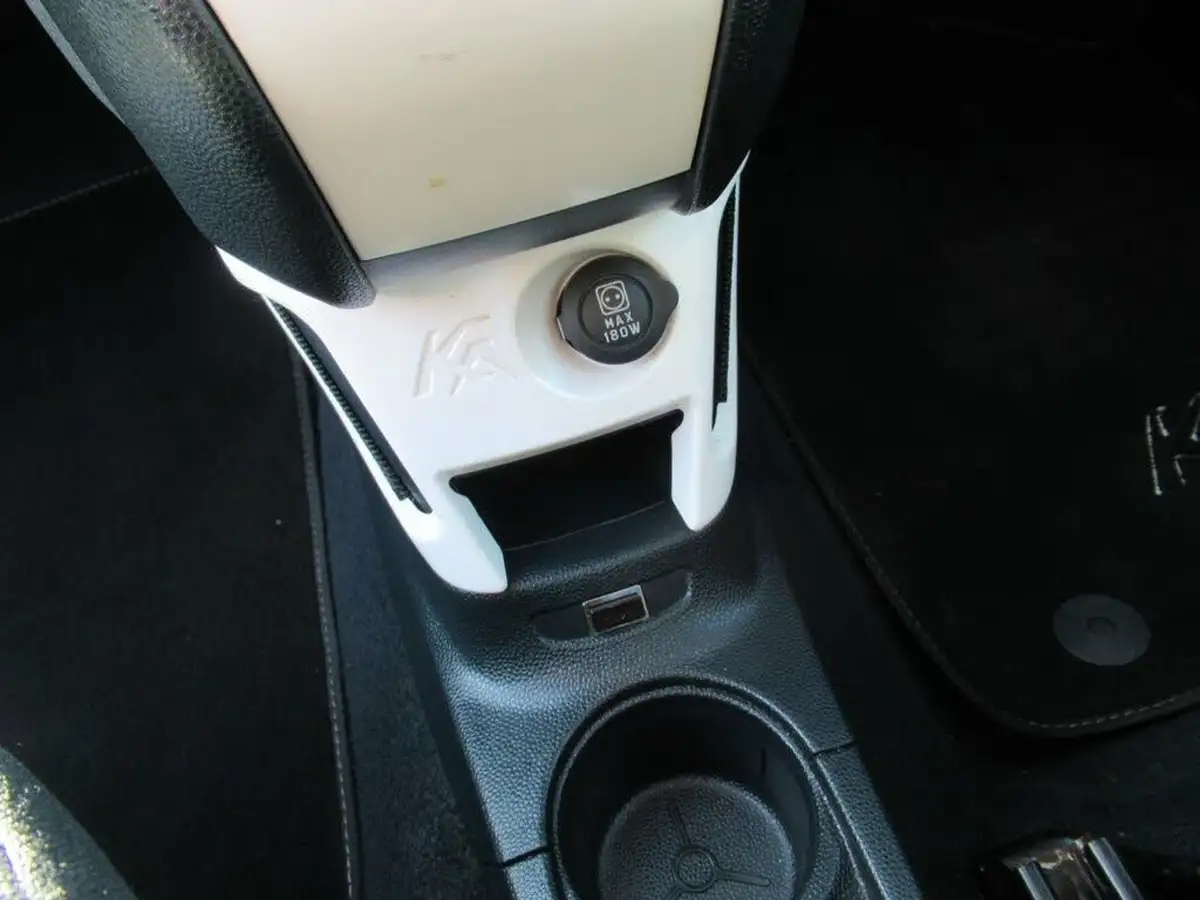 2014-ford-ka-12-zetec-big-19