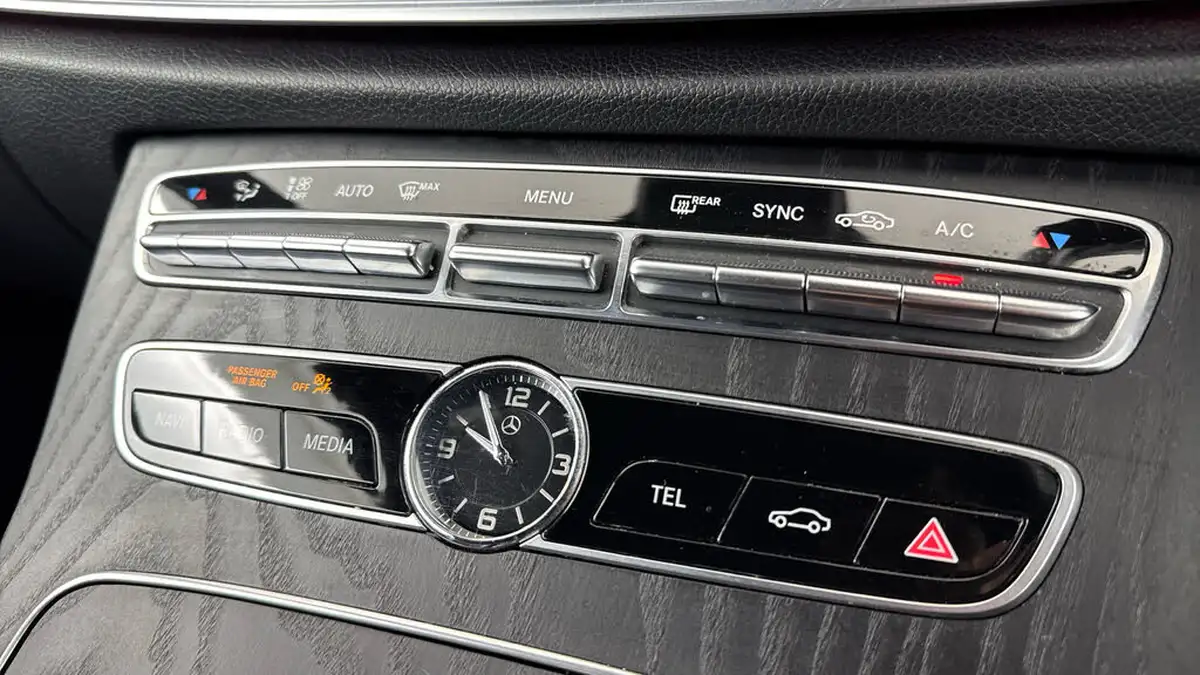 2020-mercedes-benz-e-class-20d-e300d-amg-line-premium-coupe-big-16