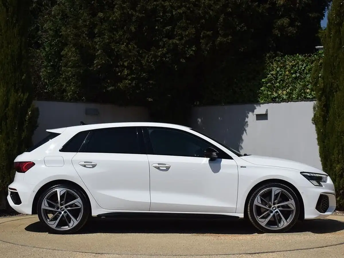 2021-audi-a3-15-35-tfsi-edition-1-sportback-5d-s-tronic-big-4