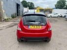 2014-chrysler-ypsilon-12-blackred-small-6
