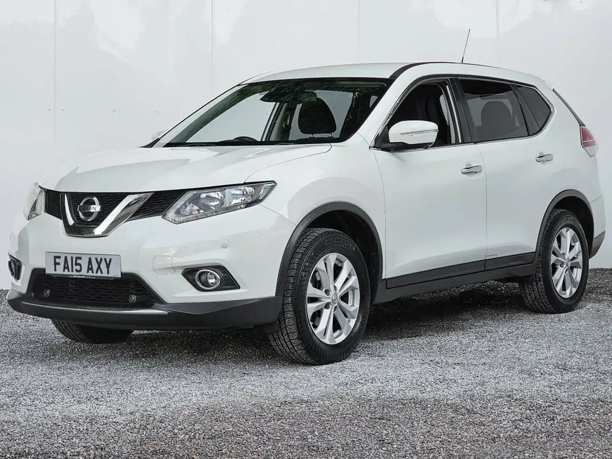 2015-nissan-x-trail-20td-acenta-big-11
