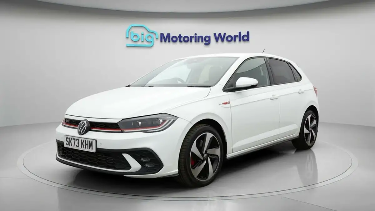 2023-volkswagen-polo-big-2