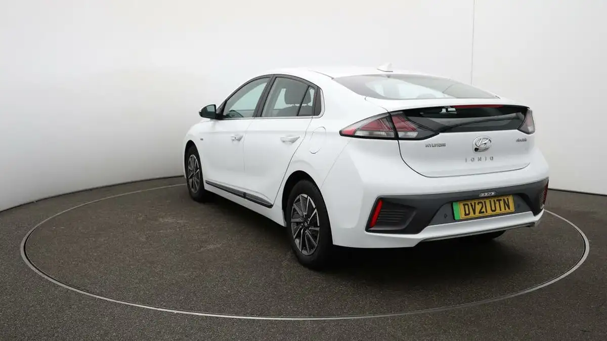 2021-hyundai-ioniq-e-premium-electric-100kw-big-61