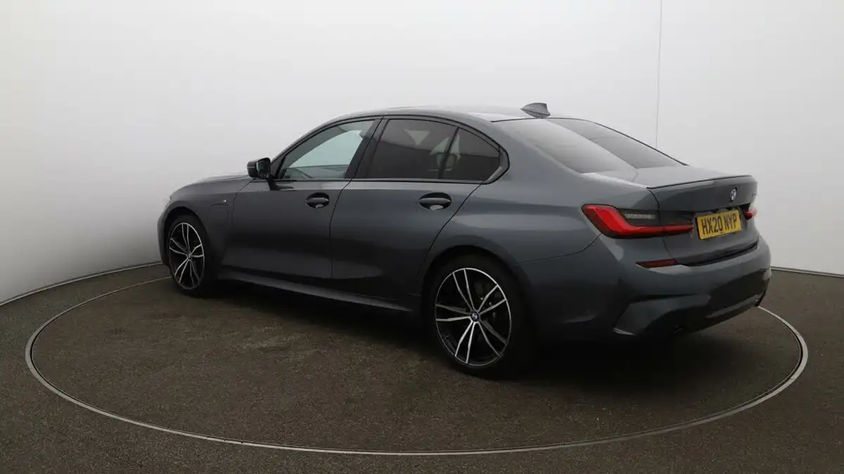 2020-bmw-3-series-20-330e-m-sport-tech-pack-saloon-4d-big-64