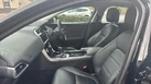2020-jaguar-xe-20d-se-small-2