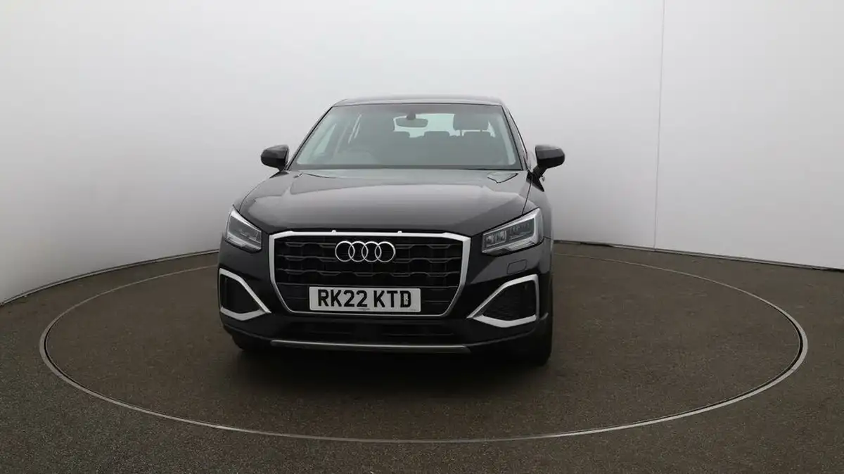 2022-audi-q2-10-30-tfsi-sport-big-35
