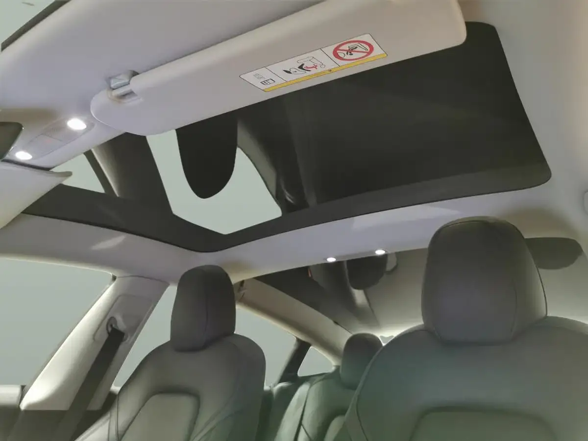2022-tesla-model-3-e-long-range-big-5
