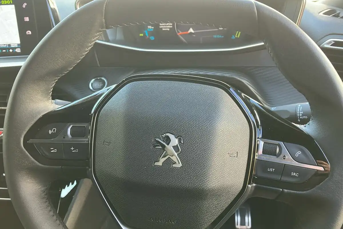 2023-peugeot-2008-suv-e-allure-premium-big-36