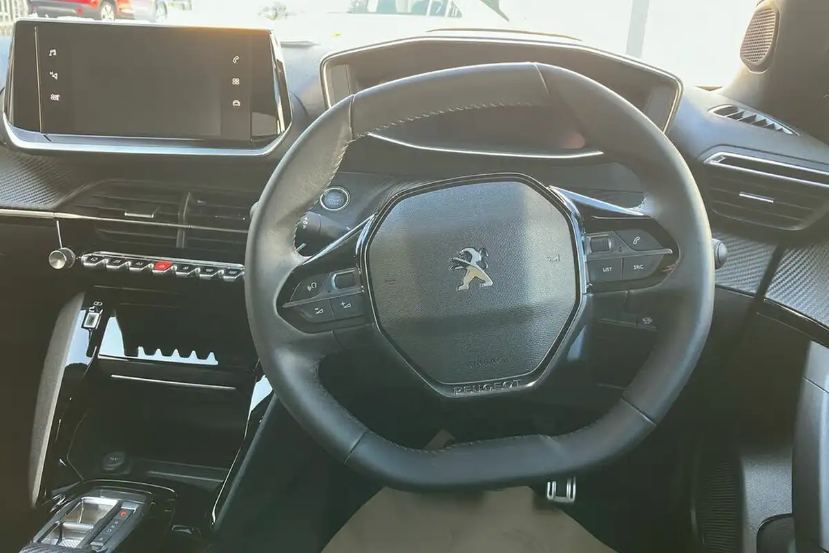 2023-peugeot-2008-suv-e-allure-premium-big-12