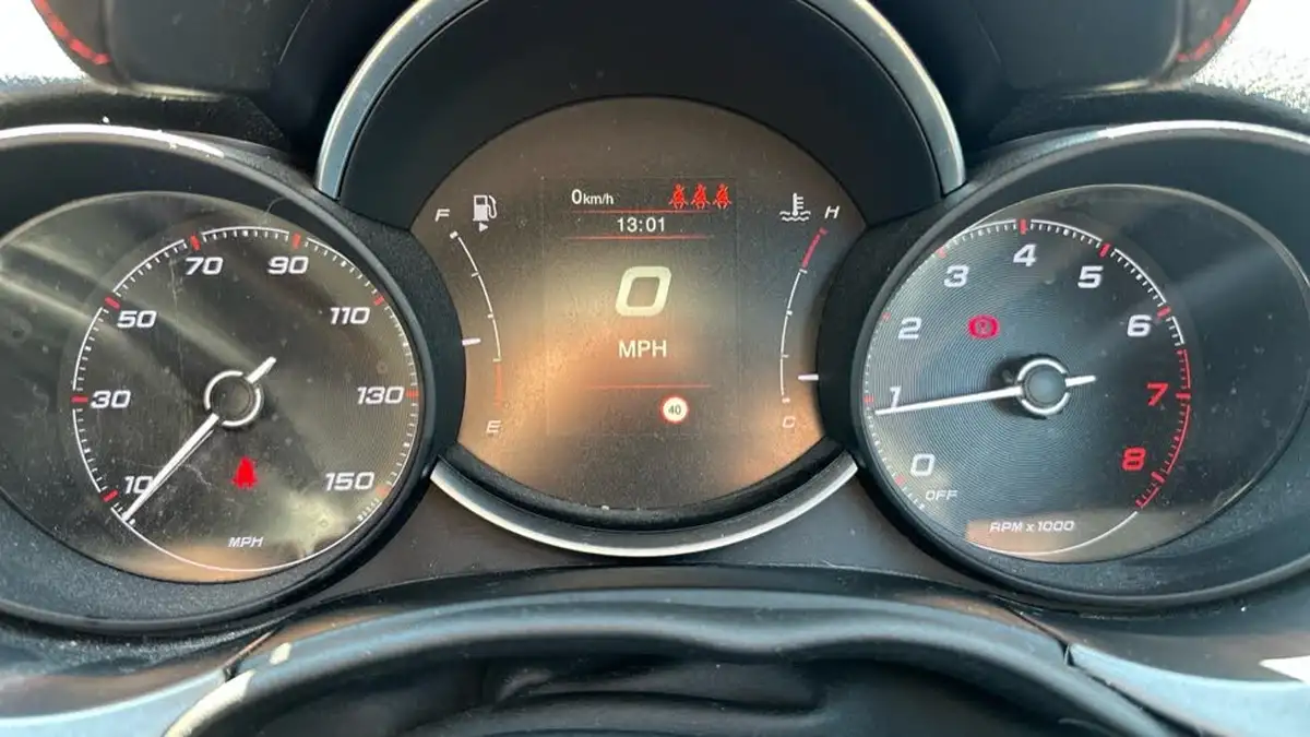 2020-fiat-500x-10-firefly-turbo-sport-big-6
