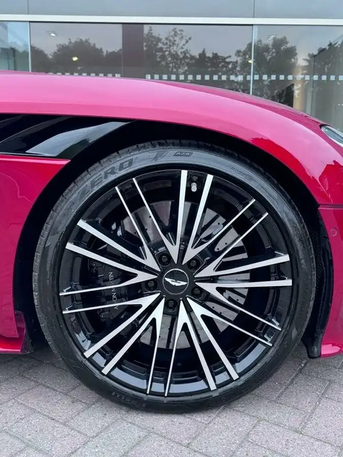 2023-aston-martin-dbs-52-v12-volante-big-3