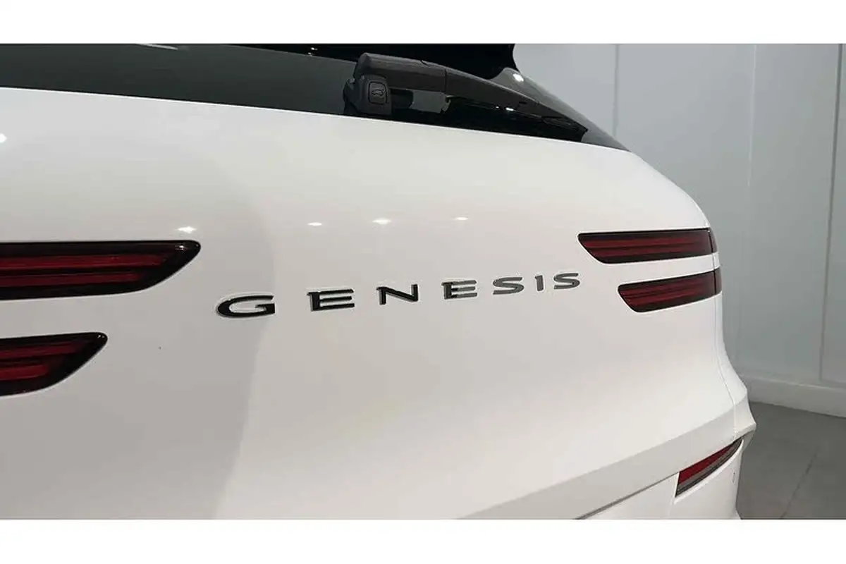 2023-genesis-gv70-e-sport-line-big-10