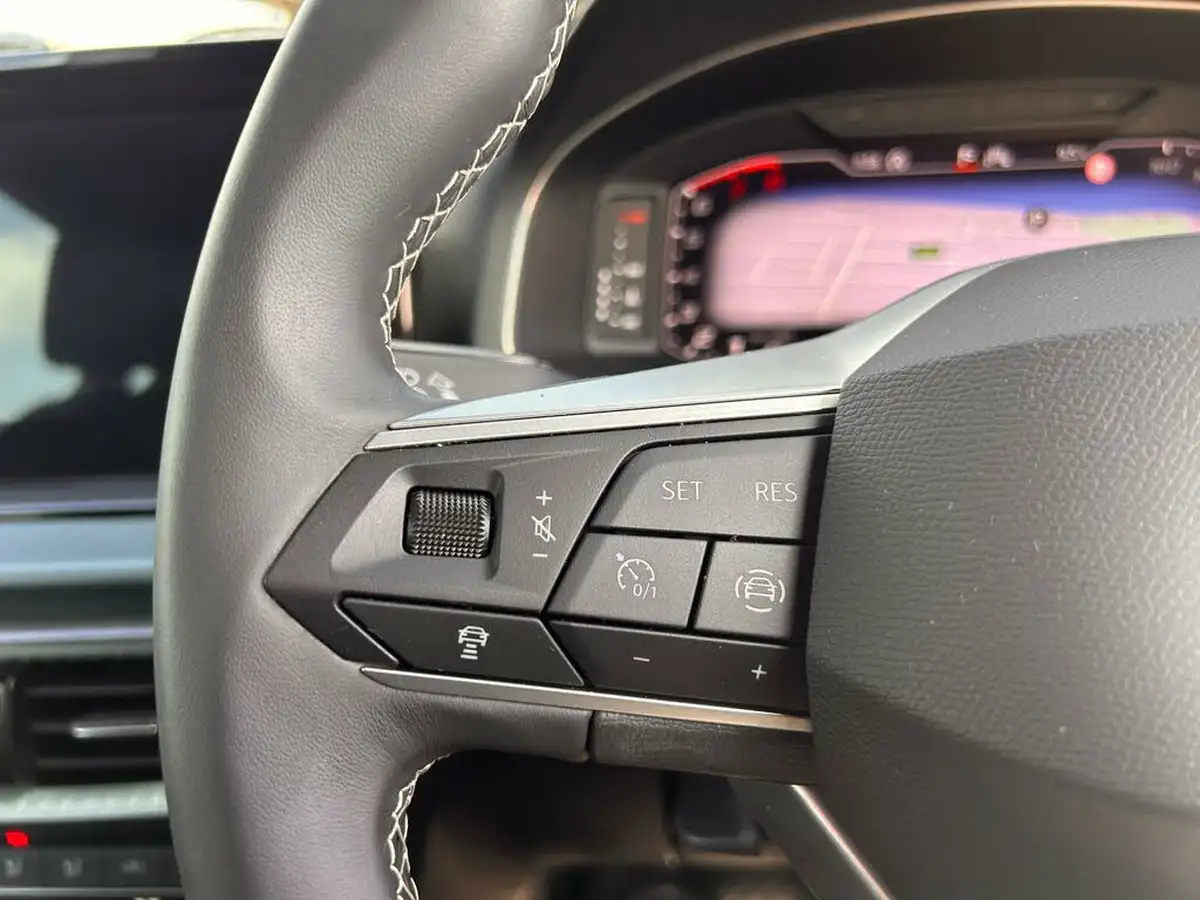 2023-seat-arona-10-tsi-xperience-big-35