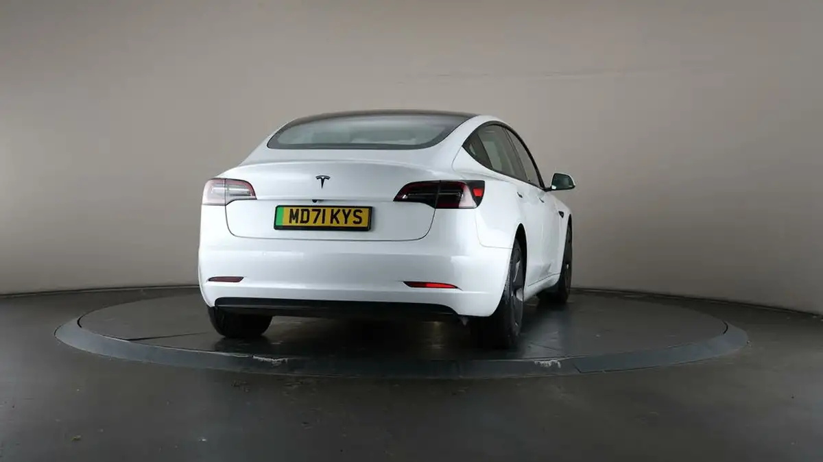 2021-tesla-model-3-e-standard-plus-big-69
