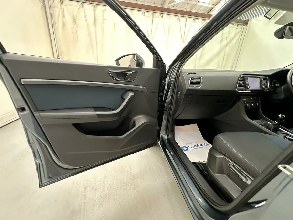 2017-seat-ateca-16tdi-se-technology-big-30