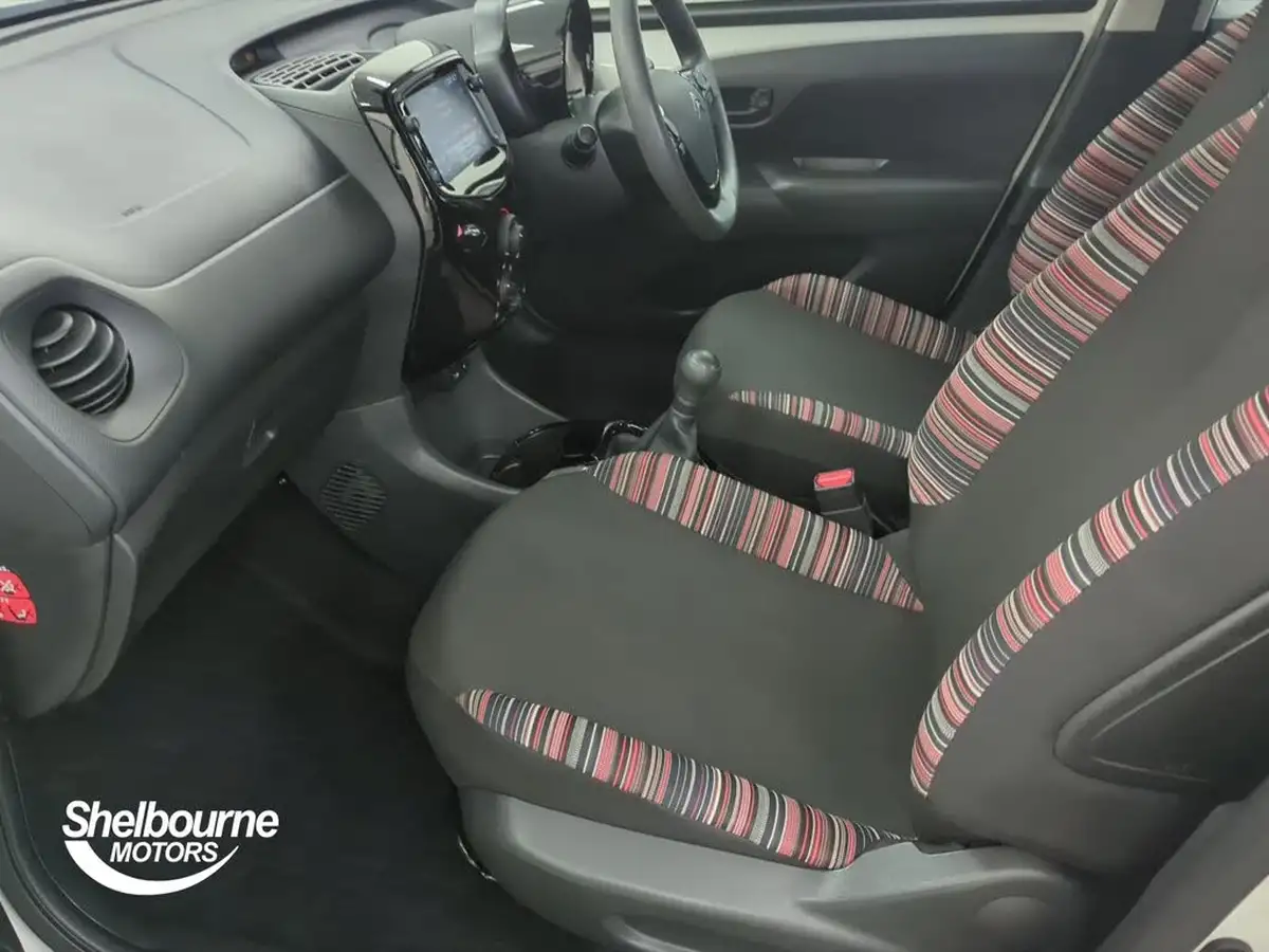 2021-citroen-c1-10-vti-sense-5d-big-8