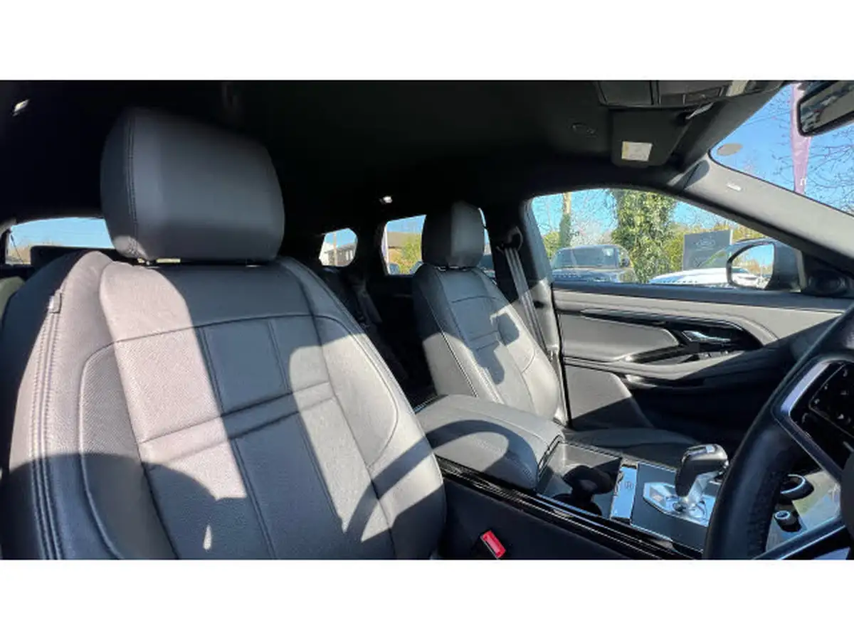 2022-land-rover-range-rover-evoque-15-p300e-r-dynamic-se-big-38