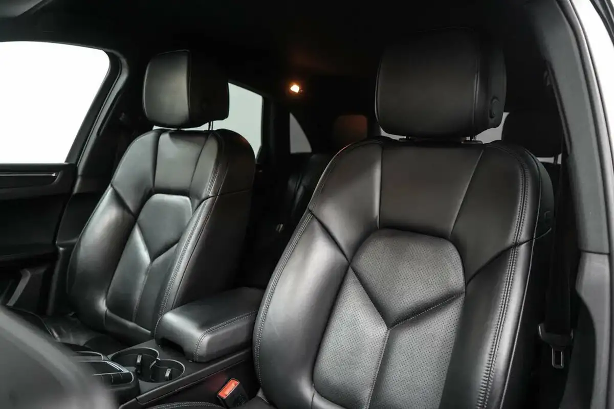 2015-porsche-macan-20-big-15