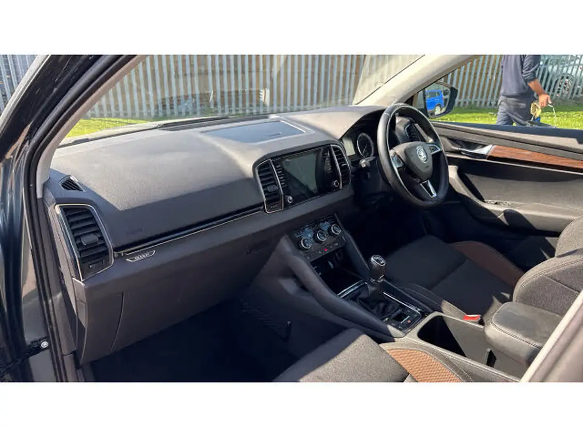2019-skoda-karoq-20tdi-scout-150ps-big-1