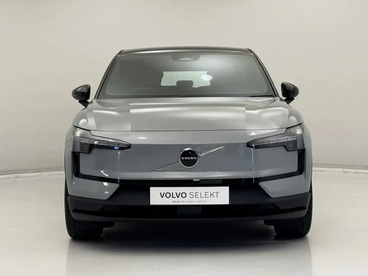 2024-volvo-ex30-e-single-motor-plus-extended-range-big-1