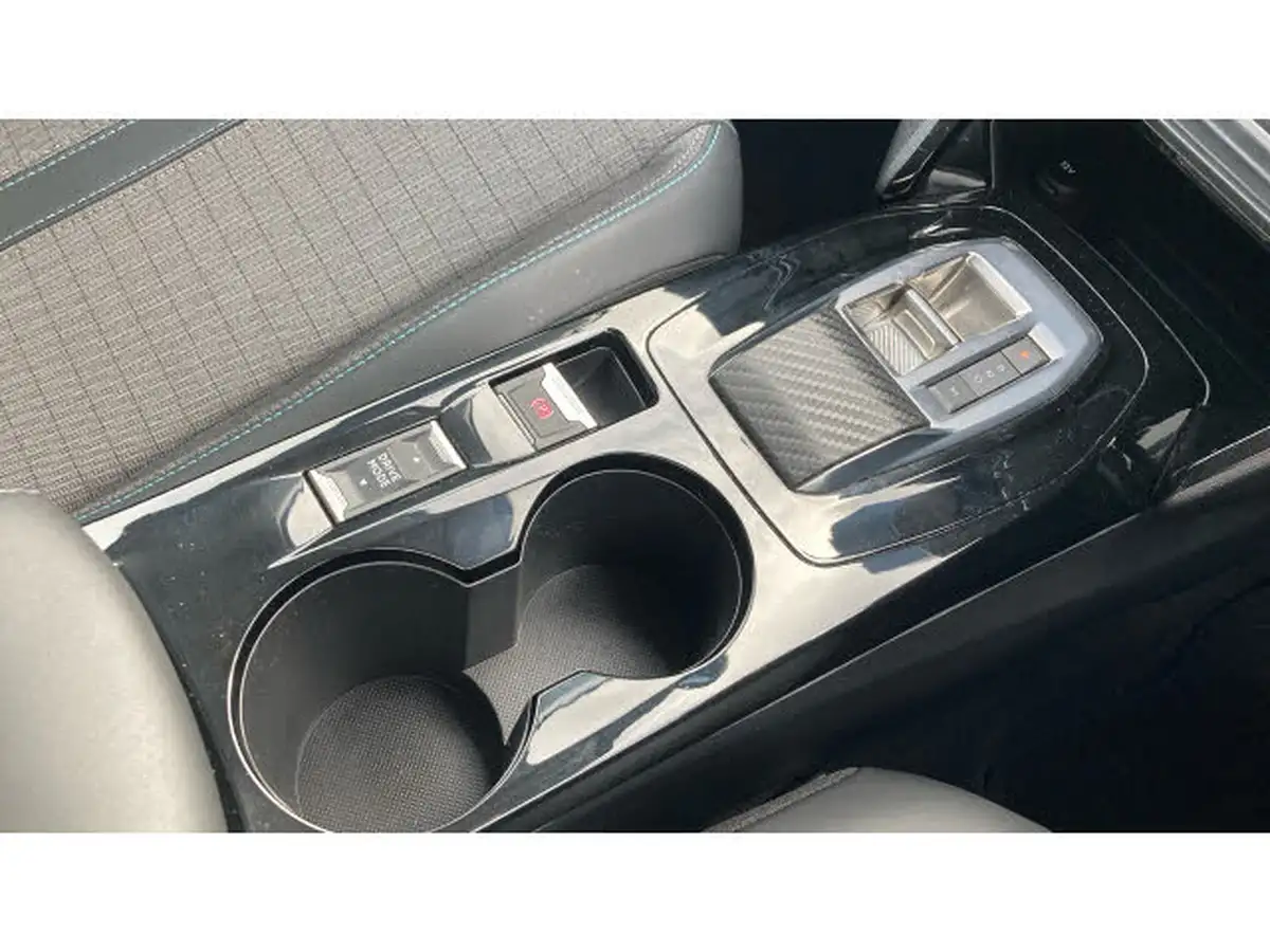 2022-peugeot-208-12-puretech-allure-premium-130bhp-eat8-big-35