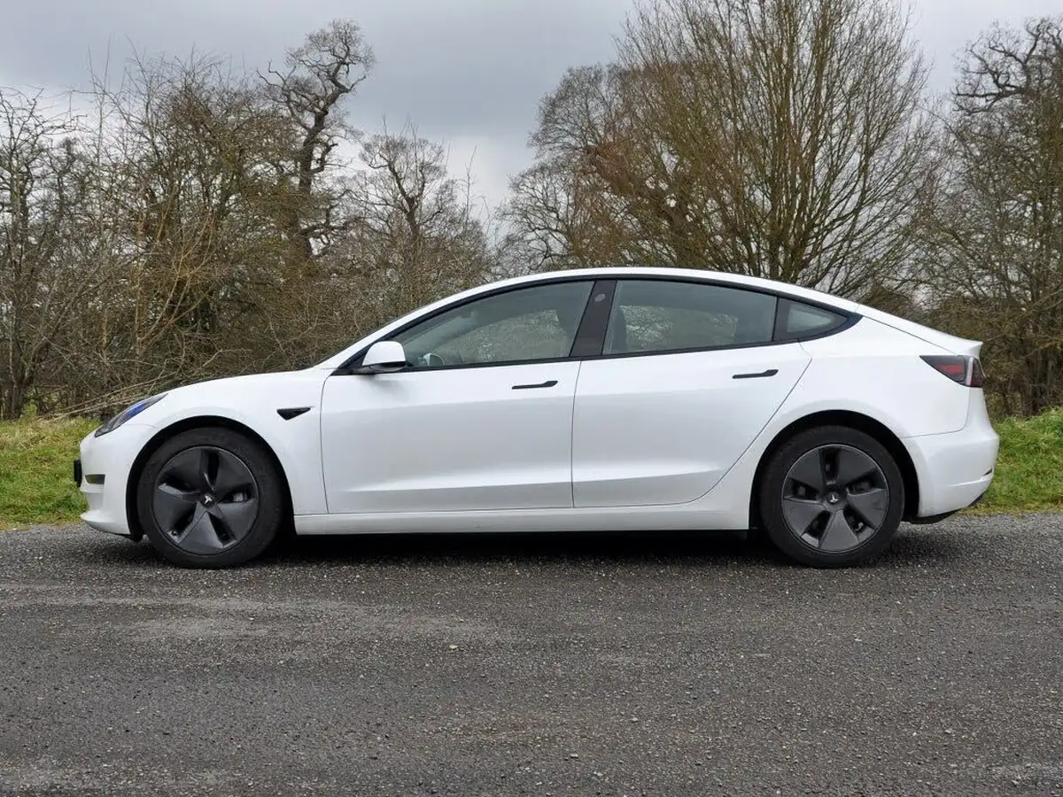 2021-tesla-model-3-e-standard-plus-big-28
