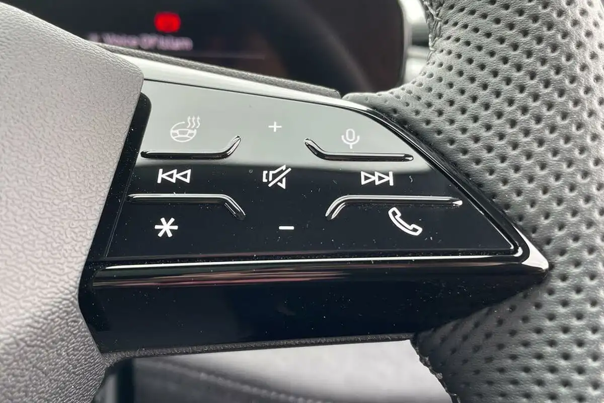 2025-audi-a6-e-tron-e-launch-edition-big-19