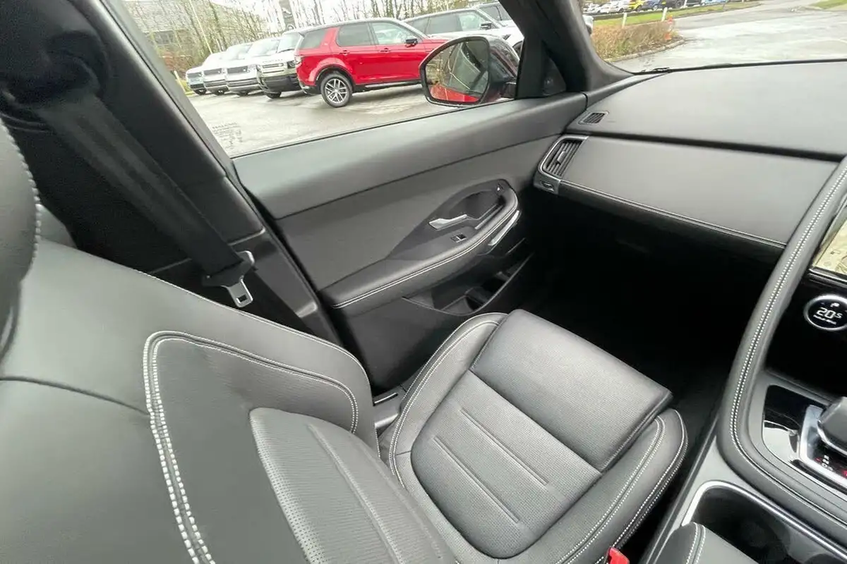 2024-jaguar-e-pace-15-p160-r-dynamic-hse-black-big-12