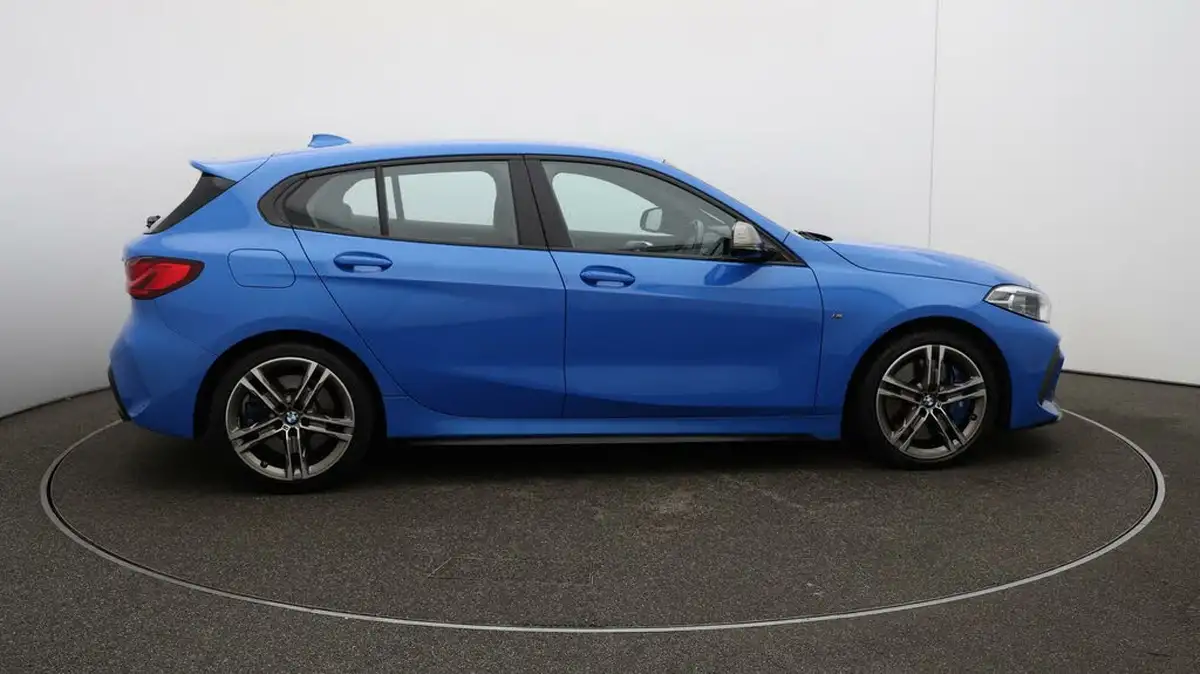 2022-bmw-1-series-20-m135i-xdrive-big-50