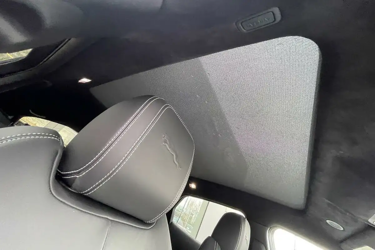 2024-jaguar-e-pace-15-p160-r-dynamic-hse-black-big-36