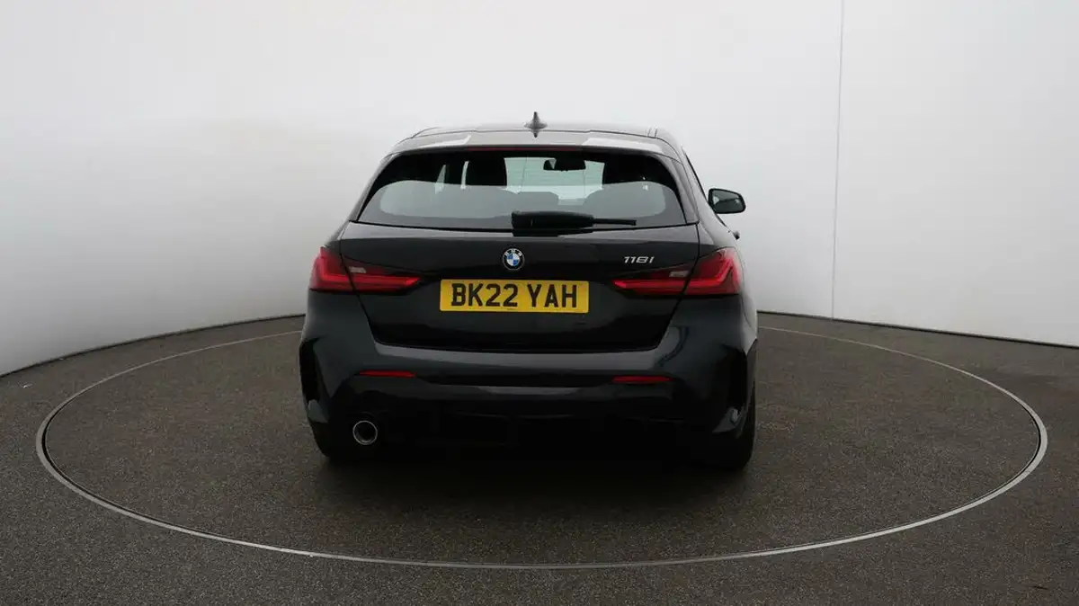 2022-bmw-1-series-15-118i-m-sport-lcp-dct-big-50