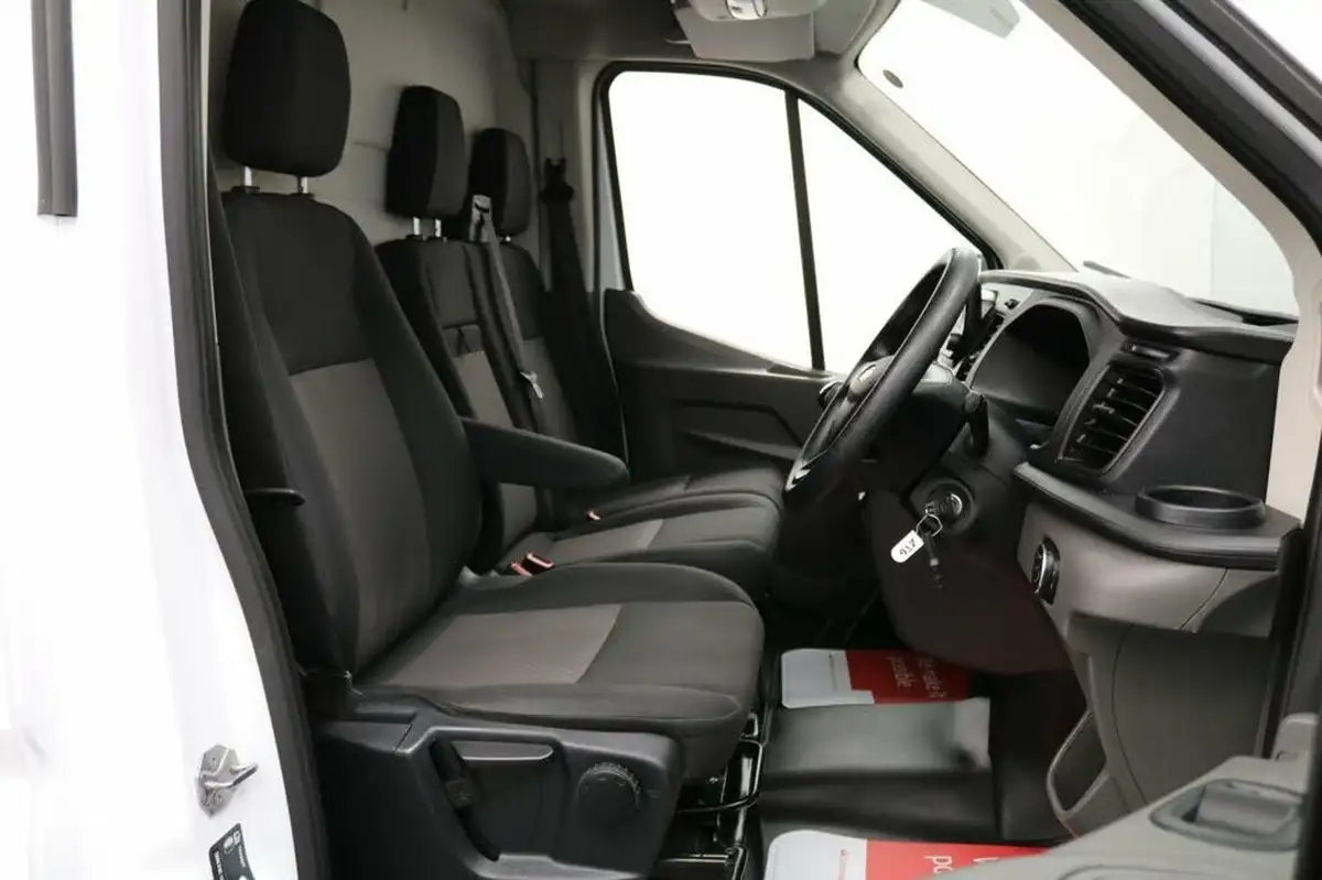 2022-ford-transit-big-22
