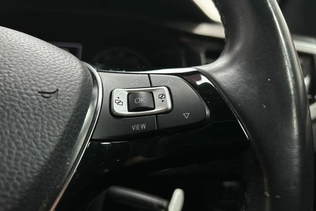 2020-volkswagen-polo-10-match-big-8