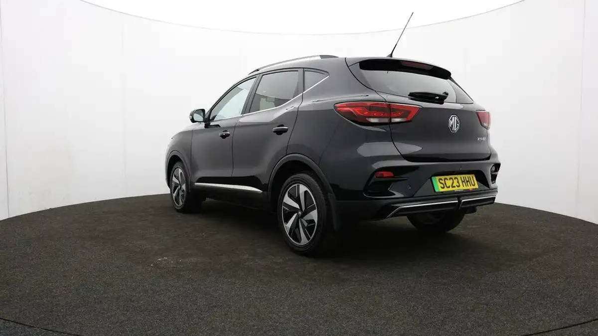 2023-mg-zs-suv-e-trophy-connect-ev-156ps-long-range-big-71