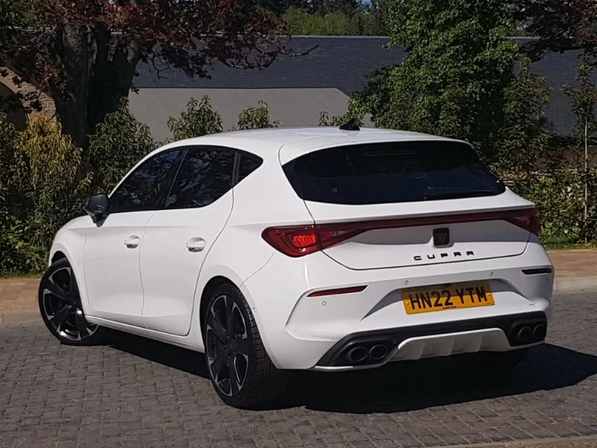 2022-cupra-leon-nf-20-tsi-vz1-big-1