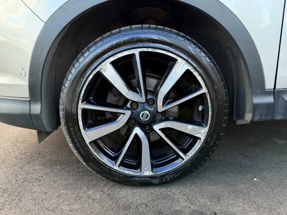 2015-nissan-qashqai-16dci-tekna-xtronic-cvt-big-49