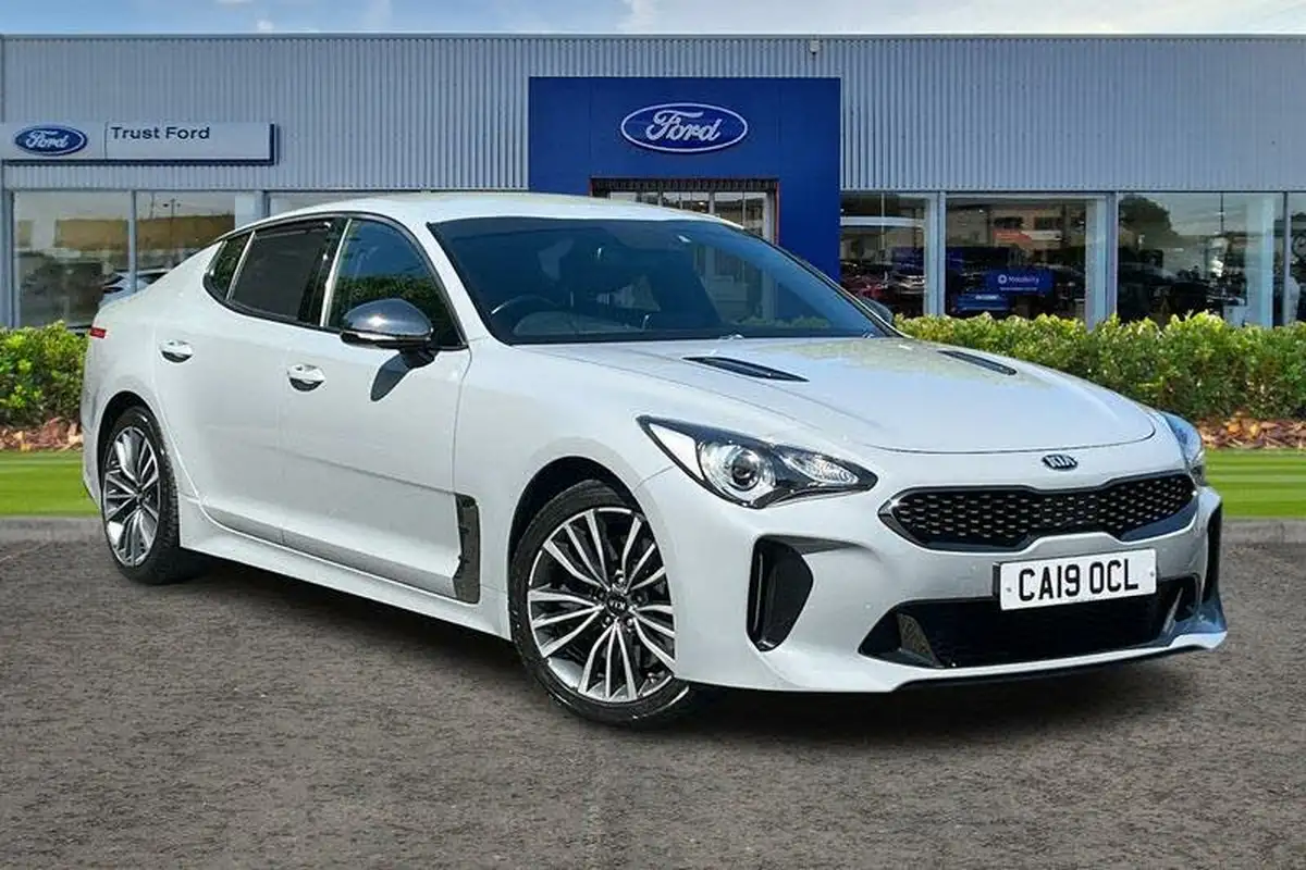 2019-kia-stinger-20-t-gdi-gt-line-244bhp-big-0