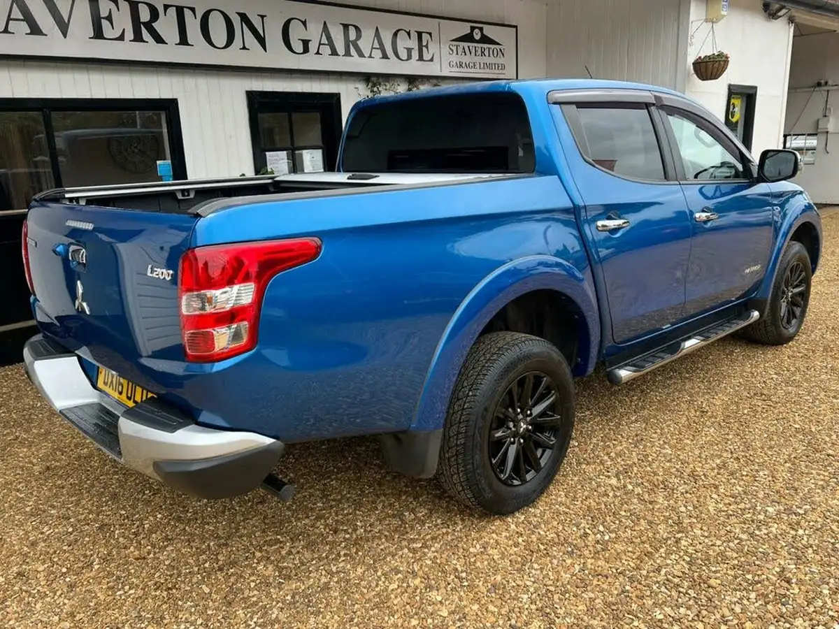 2016-mitsubishi-l200-24di-d-warrior-auto-big-5