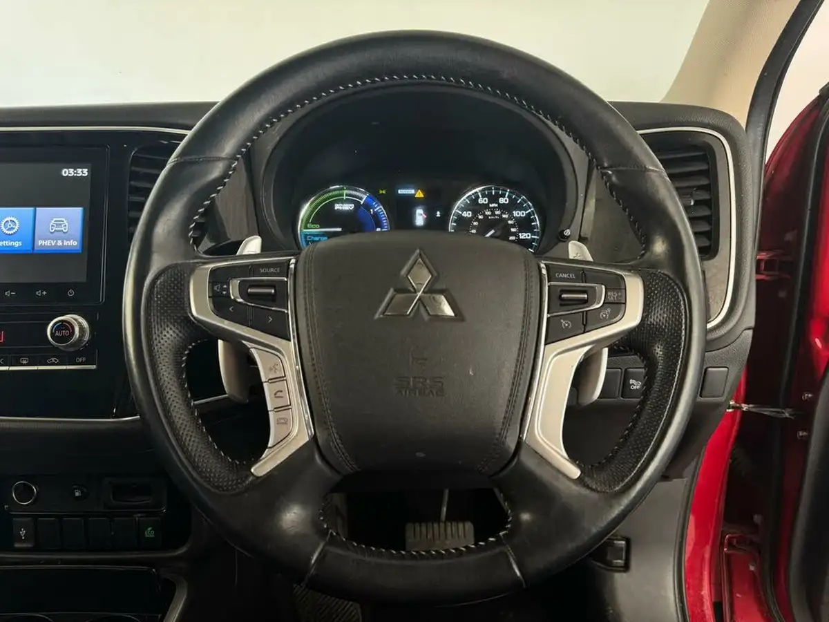 2020-mitsubishi-outlander-24-design-phev-big-30