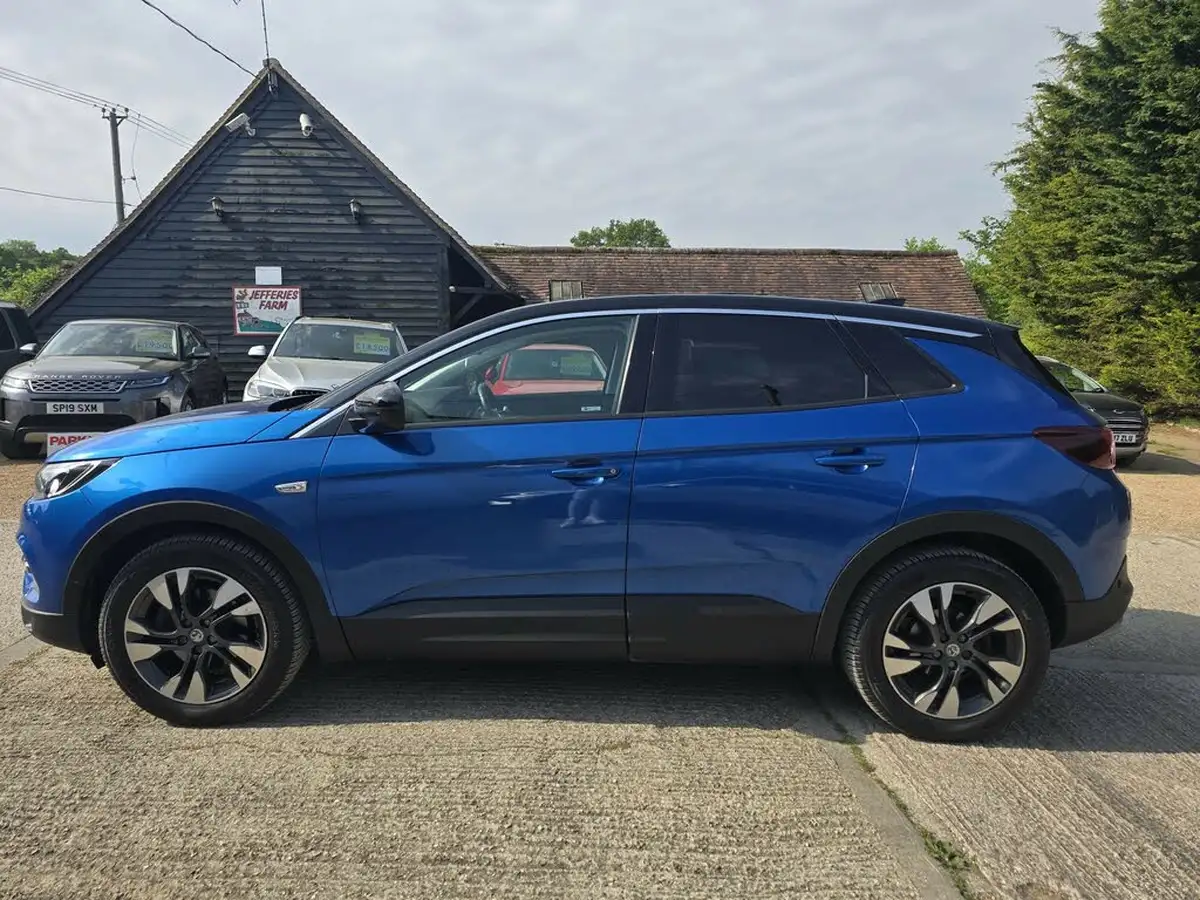 2018-vauxhall-grandland-x-15td-sport-nav-big-5