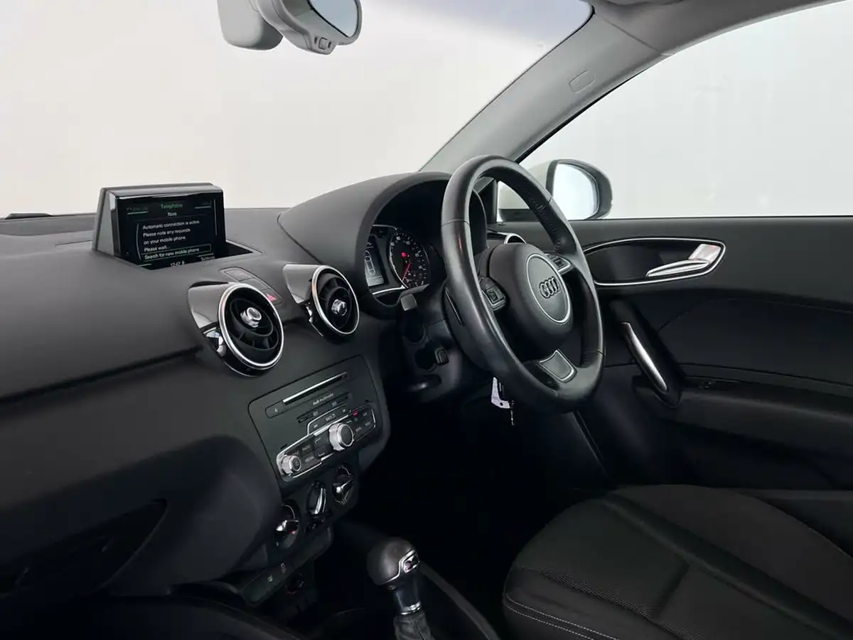 2017-audi-a1-10-tfsi-sport-hatchback-3d-s-tronic-big-16