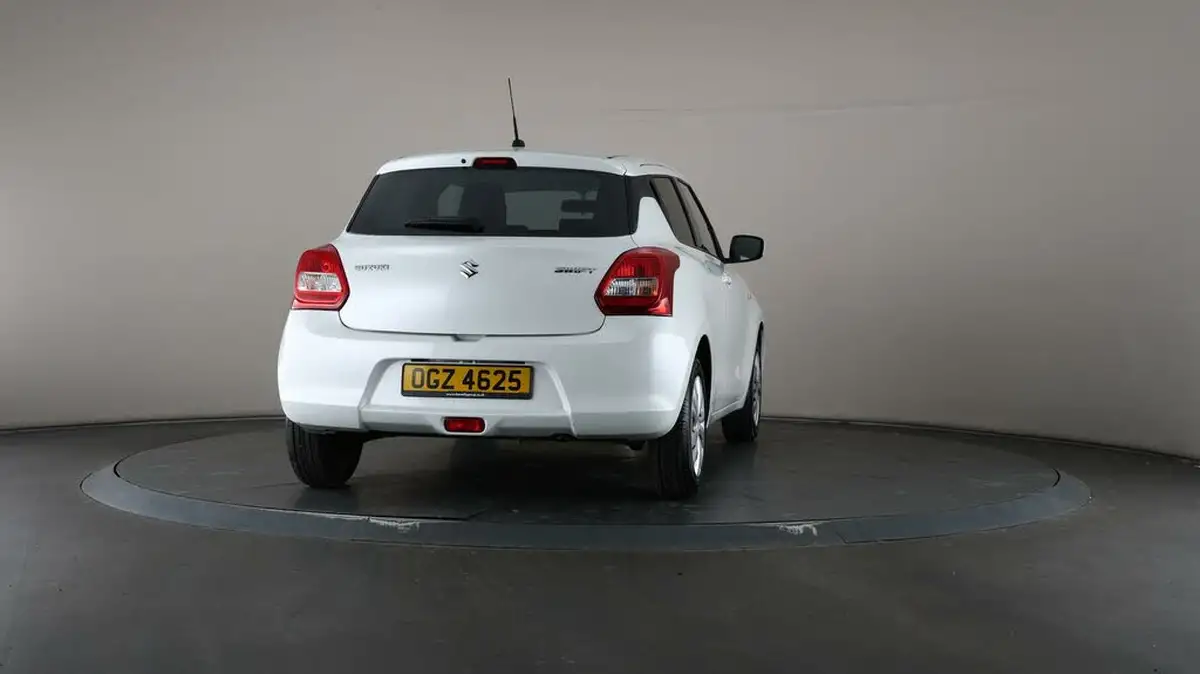 2019-suzuki-swift-12-dualjet-attitude-big-68