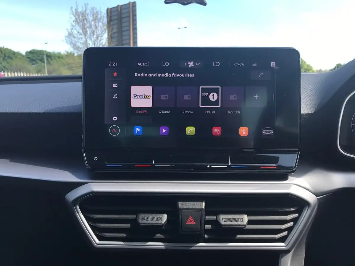 2021-seat-leon-10-tsi-evo-fr-hatchback-big-15