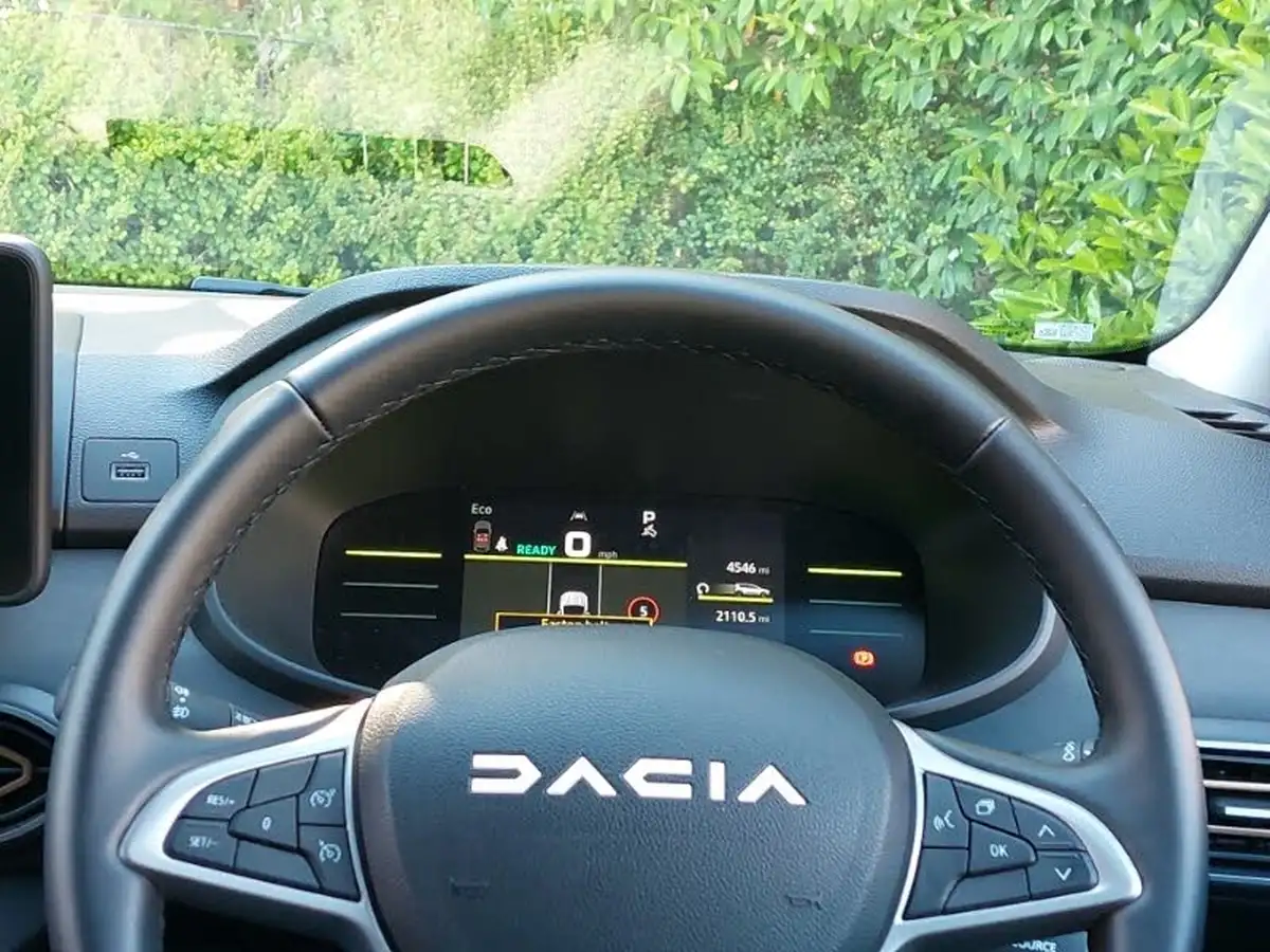 2024-dacia-jogger-16-tce-extreme-big-9